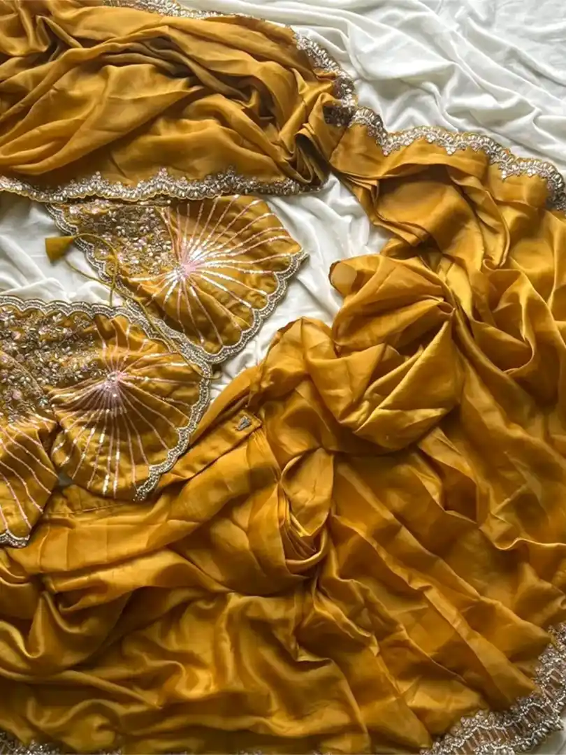 Ready-to-wear Pre-Drapped Saree - Image 4