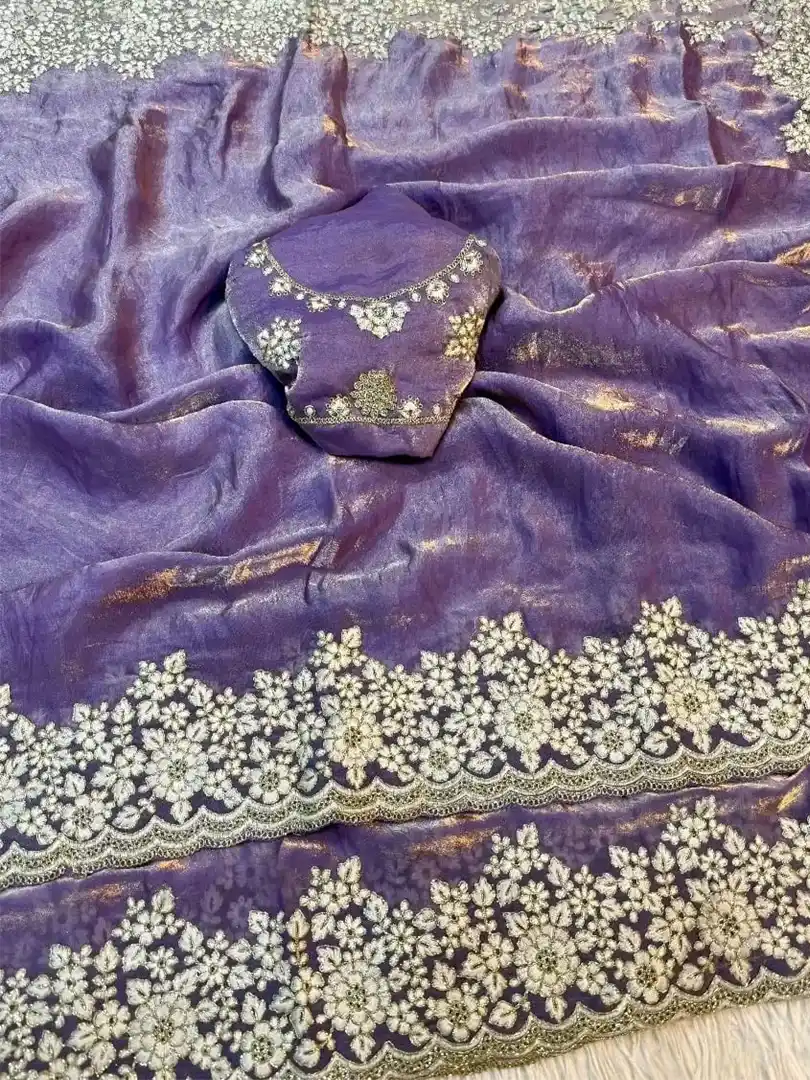 Beautiful soft Fendi silk sarees with beautiful borders - Image 4