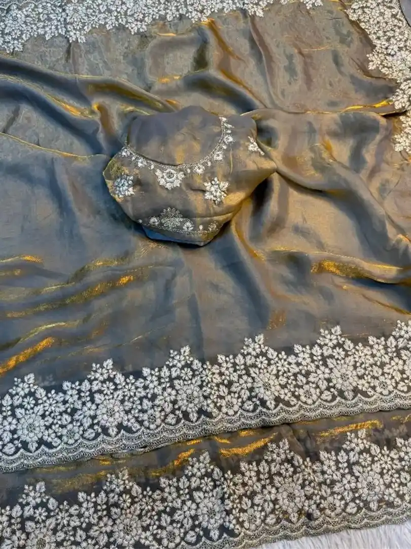 Beautiful soft Fendi silk sarees with beautiful borders - Image 8